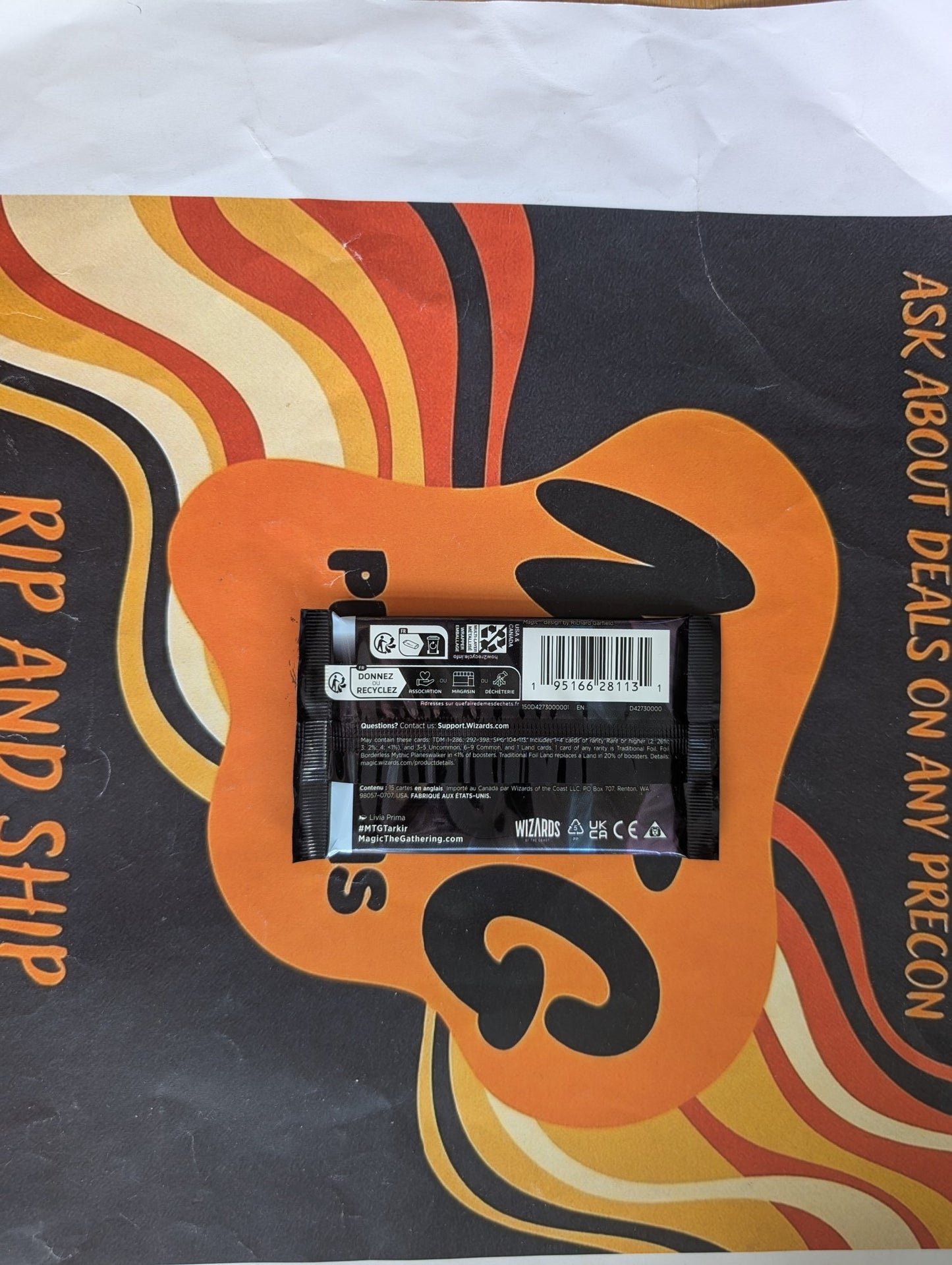 Tarkir: Dragonstorm Play Booster Pack - real product photo