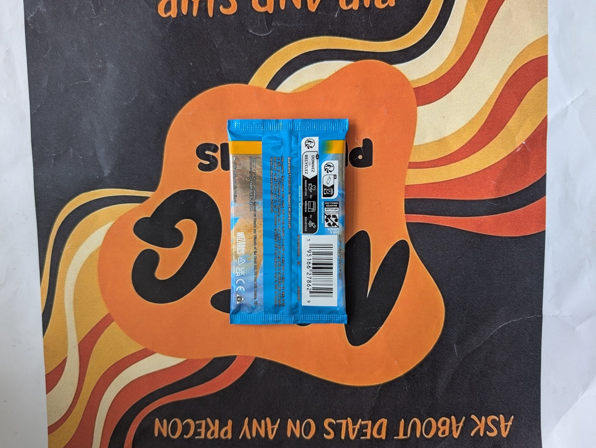 Magic: The Gathering – Aetherdrift Play Booster Pack (English) - real product photo